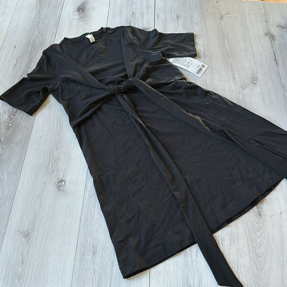 Lululemon Cotton‎ Wrap-Front T-Shirt Dress Black Size 4 Nwt - Picture 5 of 7